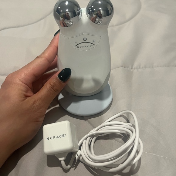 NuFace Skincare Nuface Trinity Starter Kit Poshmark